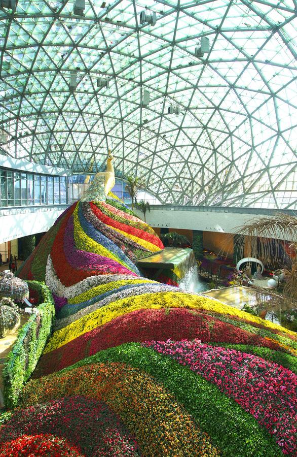 Howard Johnson Flower City Hotel Куньмин Экстерьер фото
